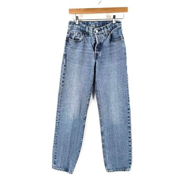 Levi’s Women’s Jeans W24 L32 Blue Denim Straight Leg Waterless High Rise - Picture 1 of 11